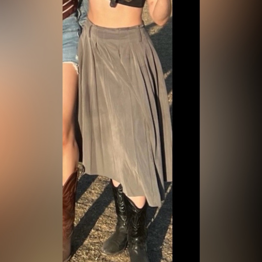 Club Monaco Olive Midi Skirt